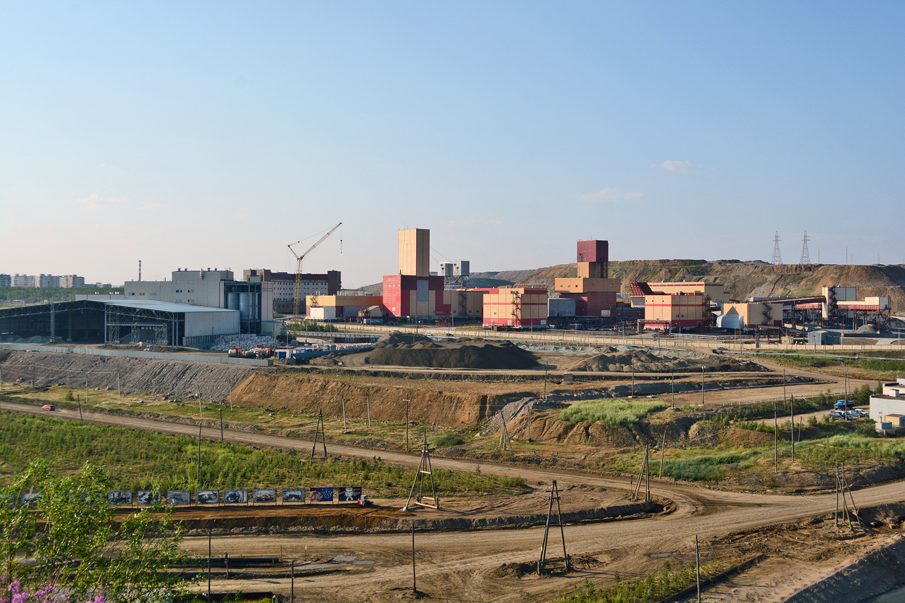 Мирный